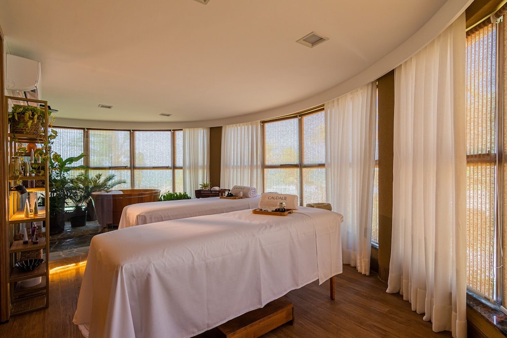 Carmel Charme Resort 32/90