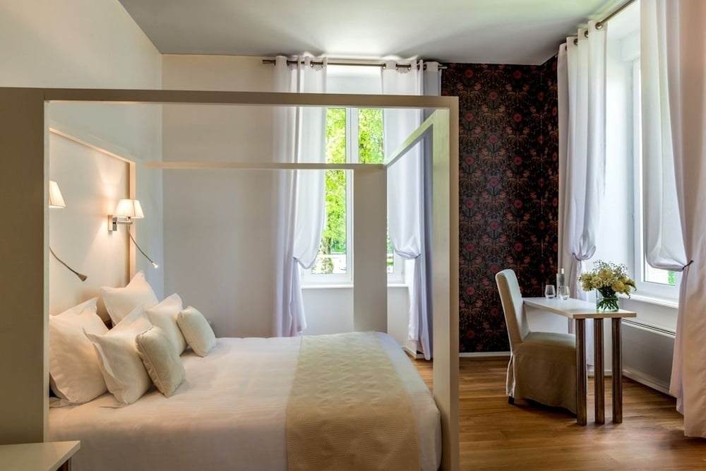 MANOIR DE KERHUEL 3/31