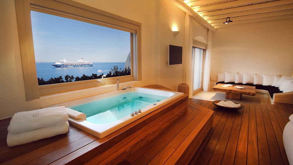 Cavo Tagoo Mykonos 22/50
