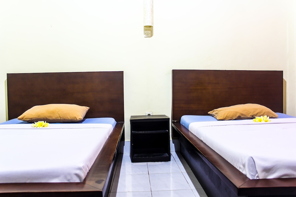 Budhi Beach Inn 15/30