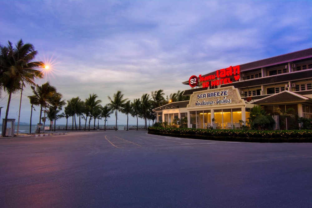 S2 Hotel 4/68