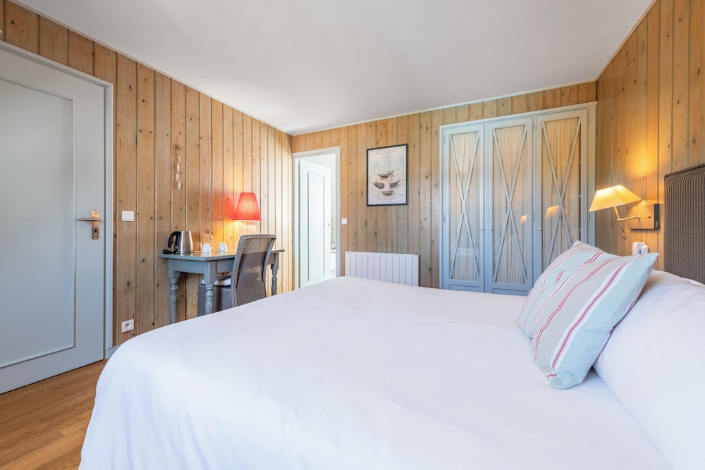 Hotel la Desirade 24/71