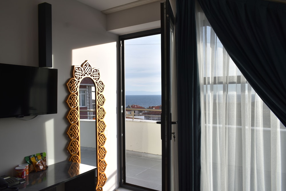 Avcilar Garden Hotel 37/48