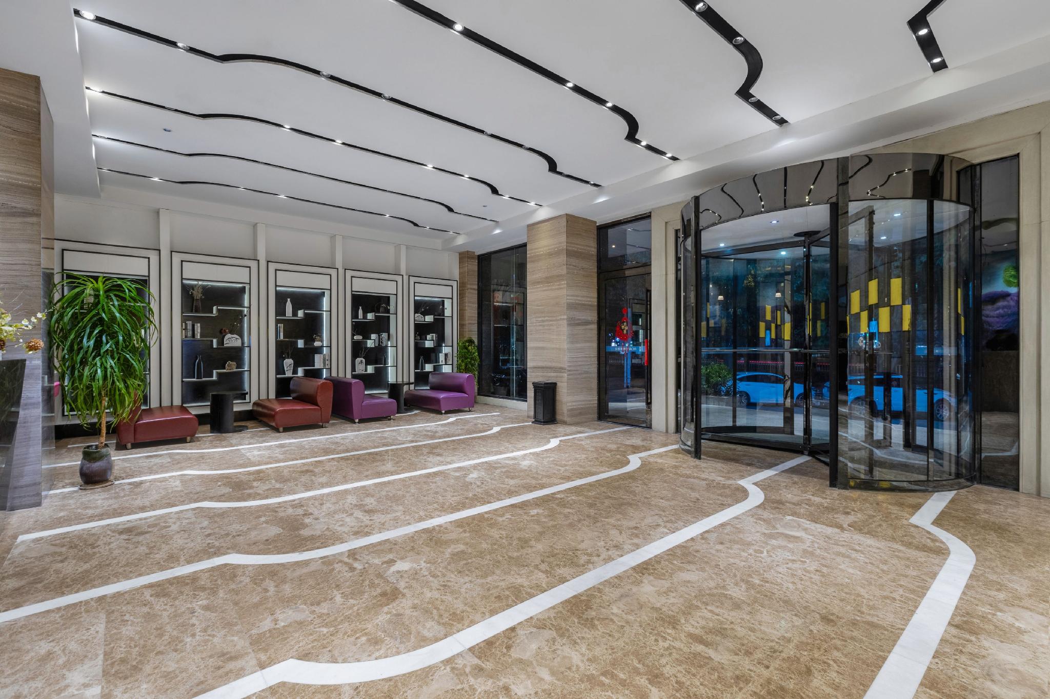 Lavande Hotel (Ganzhou Golden Plaza) 53/56