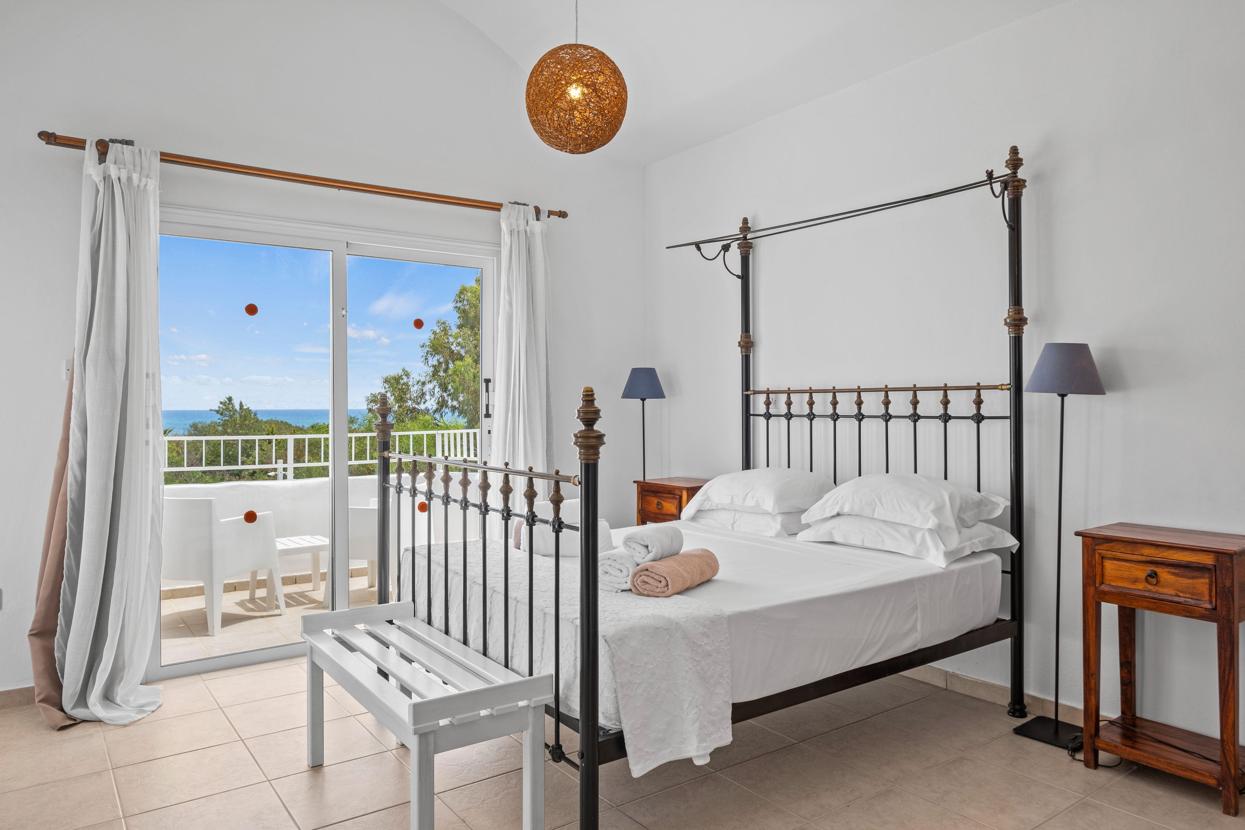 3 Bedrooms, Villa, Thalassines Beach Villas 2/5