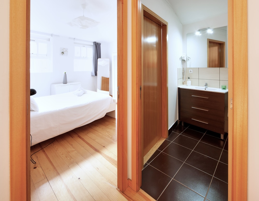 Aparthotel Oporto Entreparedes 21/77