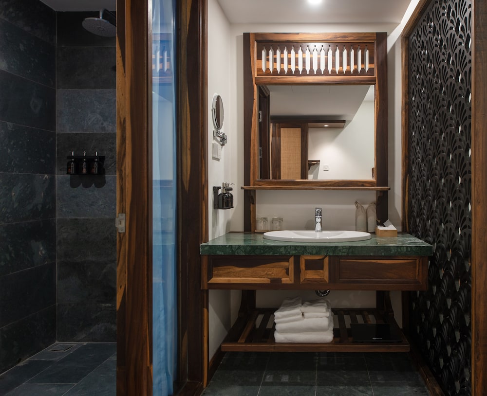 Alibu Resort 49/50