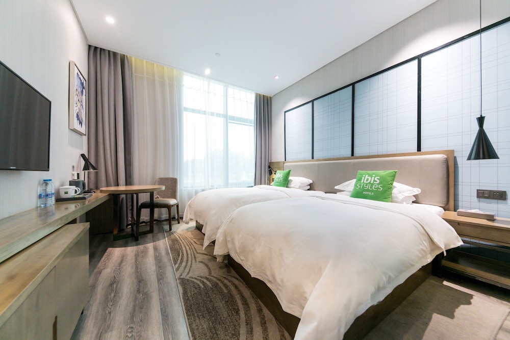 Ibis Styles Shanghai Hongqiao Airport 12/45