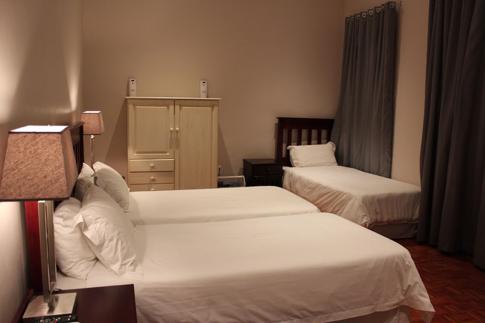 Nauntons Guest House 15/50