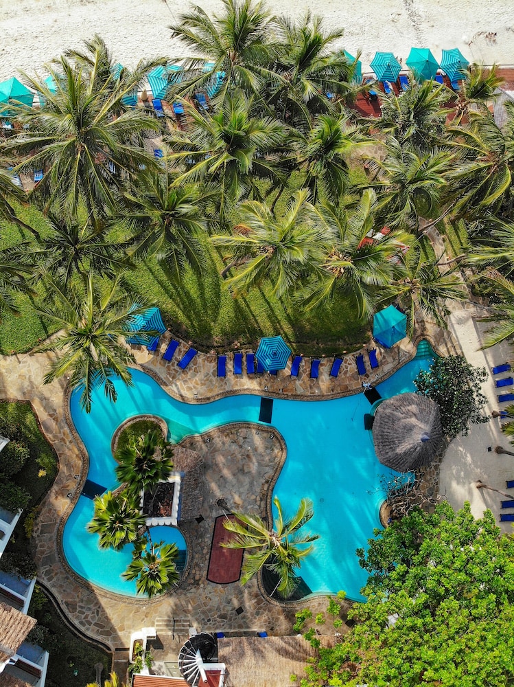 Bamburi Beach Hotel 66/74