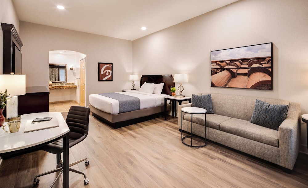 Ayres Hotel Redlands 15/38