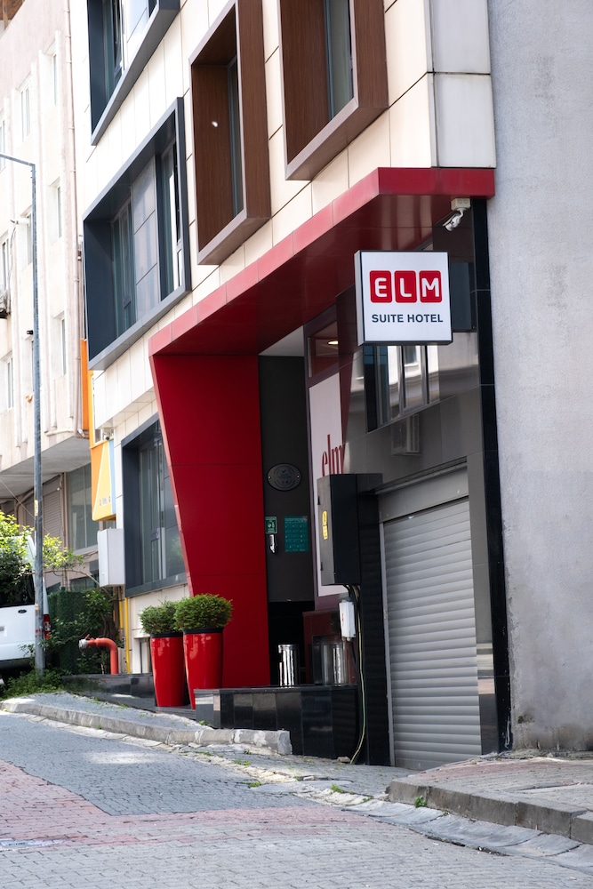 Elm Suite Hotel 36/41