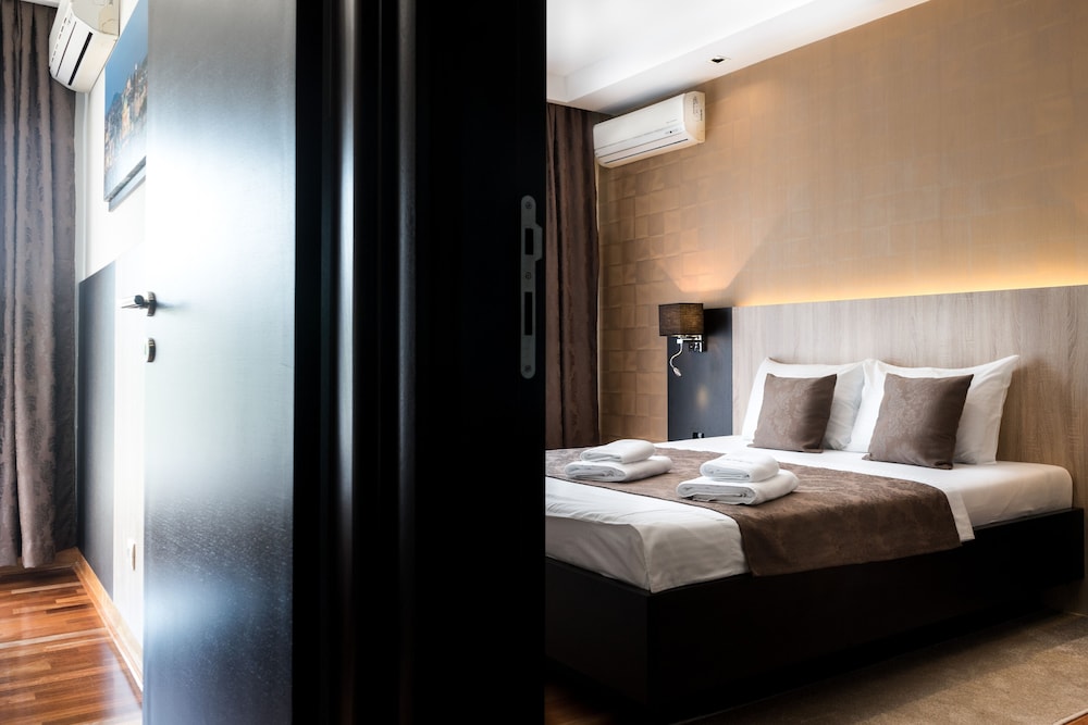 Feel Belgrade Aparthotel 26/70
