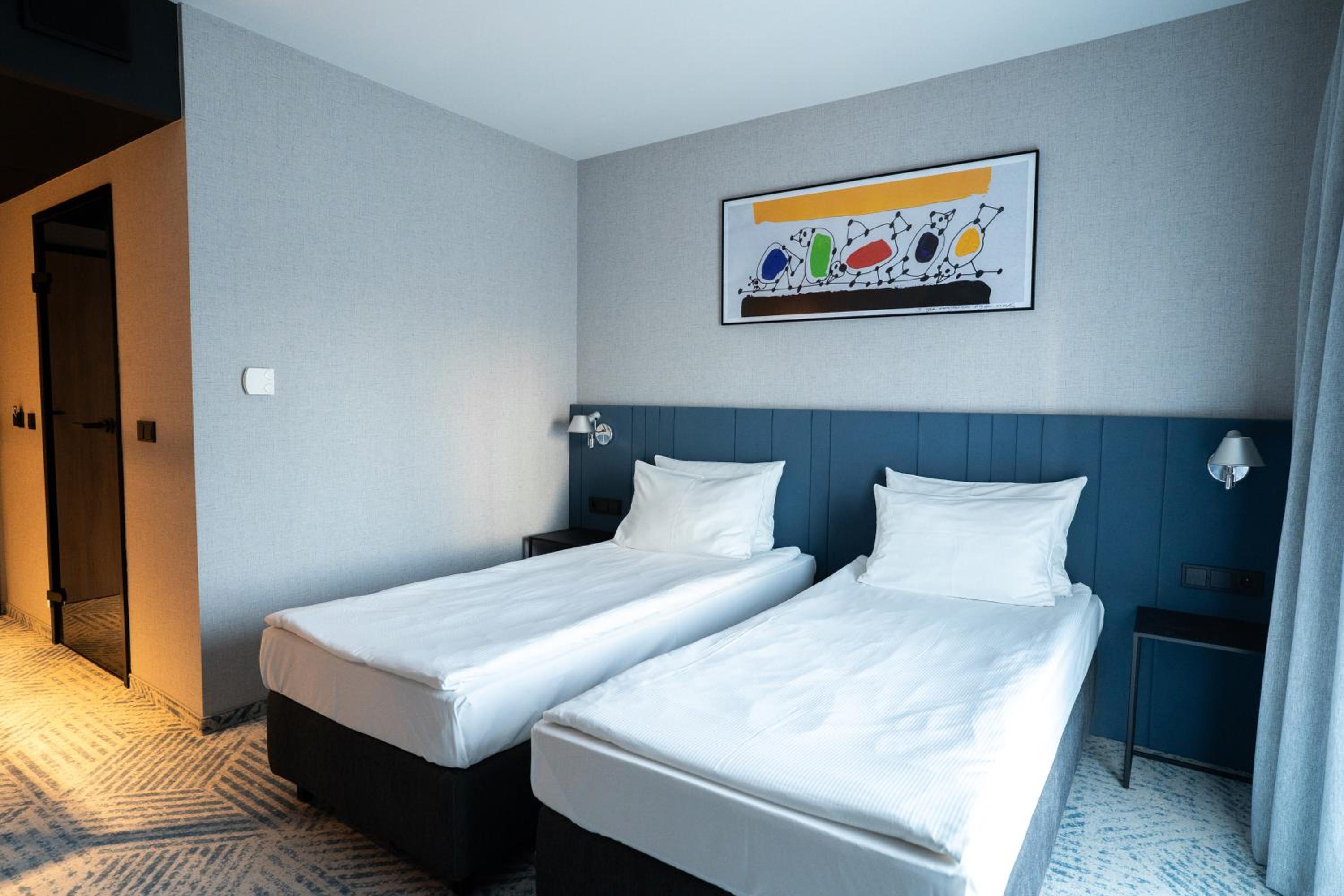 Deluxe, Double Bed