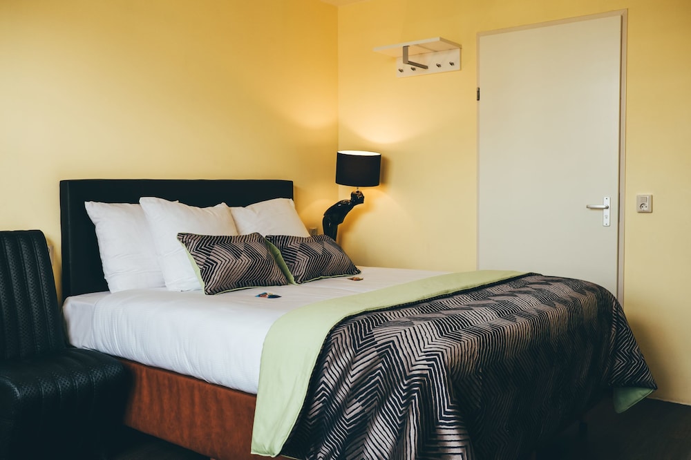 Hotel Jupiter 24/78