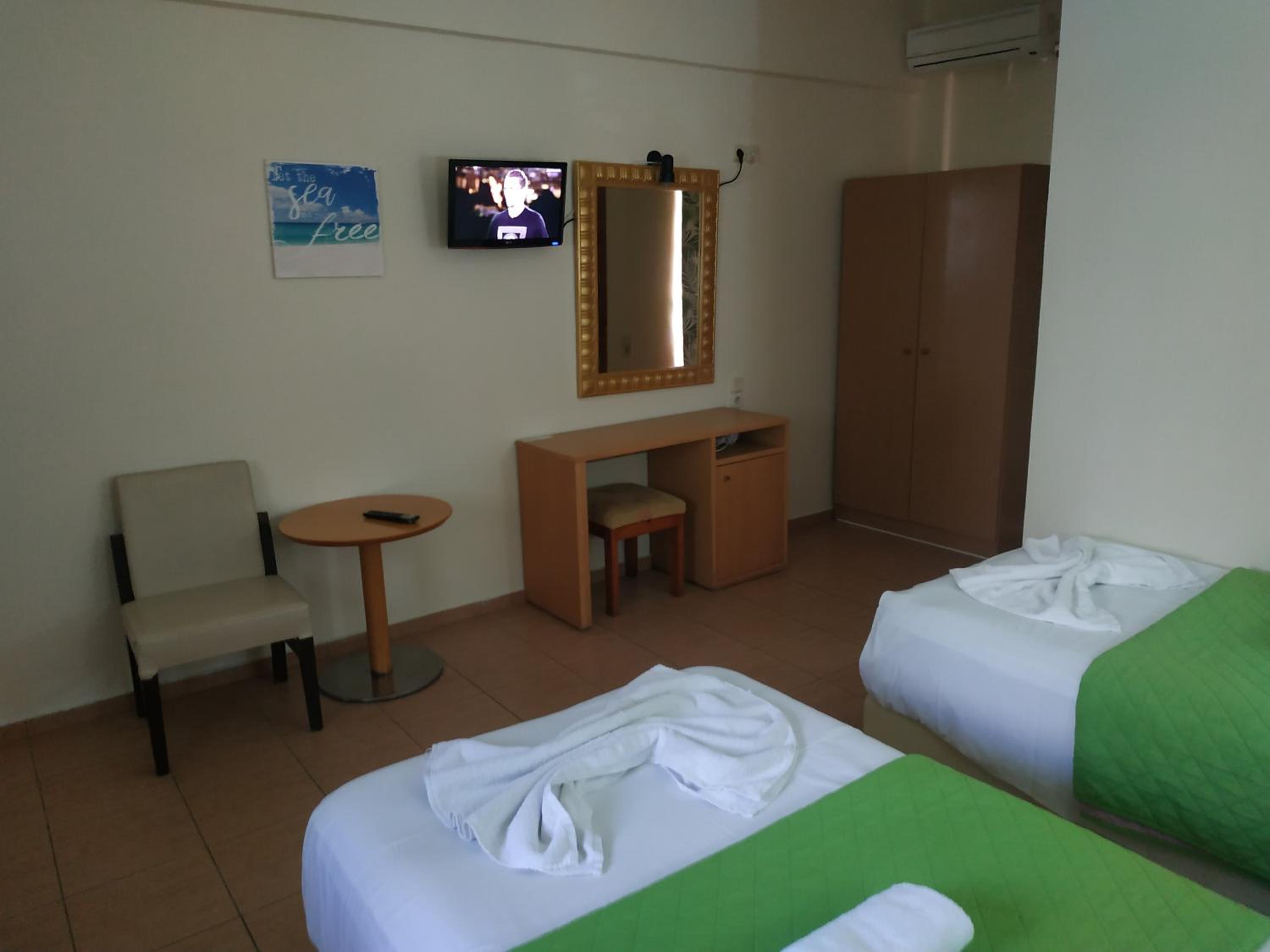 Lia Sofia Apartments 8/54