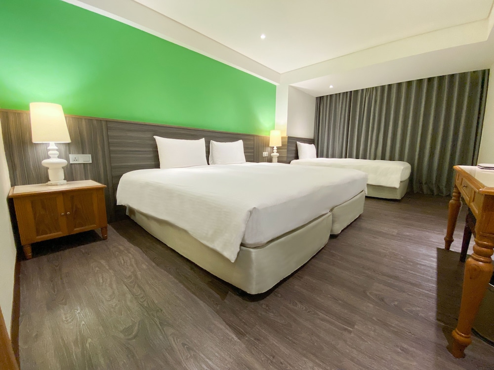 STANDARD, TRIPLE, 1 DOUBLE AND 1 SINGLE BED