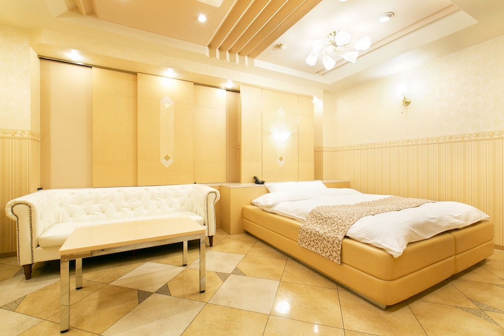 Hotel Luna Sennan - Adult Only 12/28