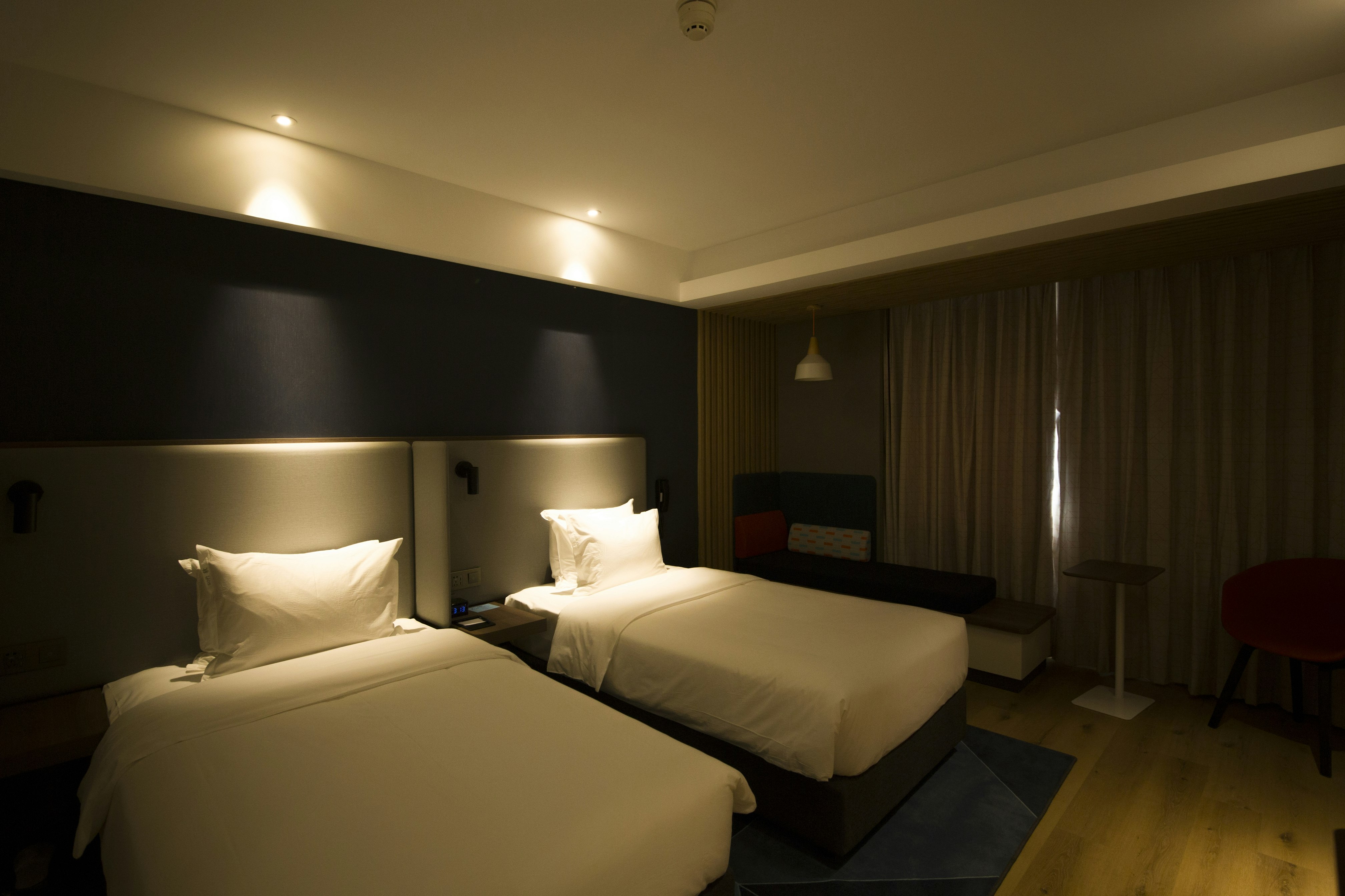 HOLIDAY INN EXPRESS SANYA BAY 23/50