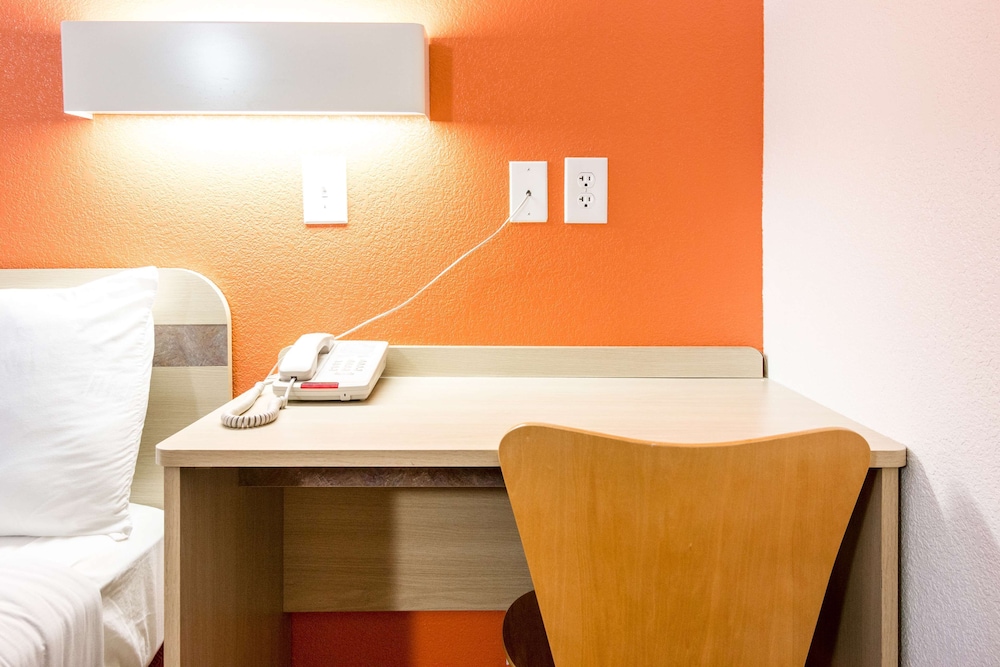 Motel6 Longview, TX 34/64