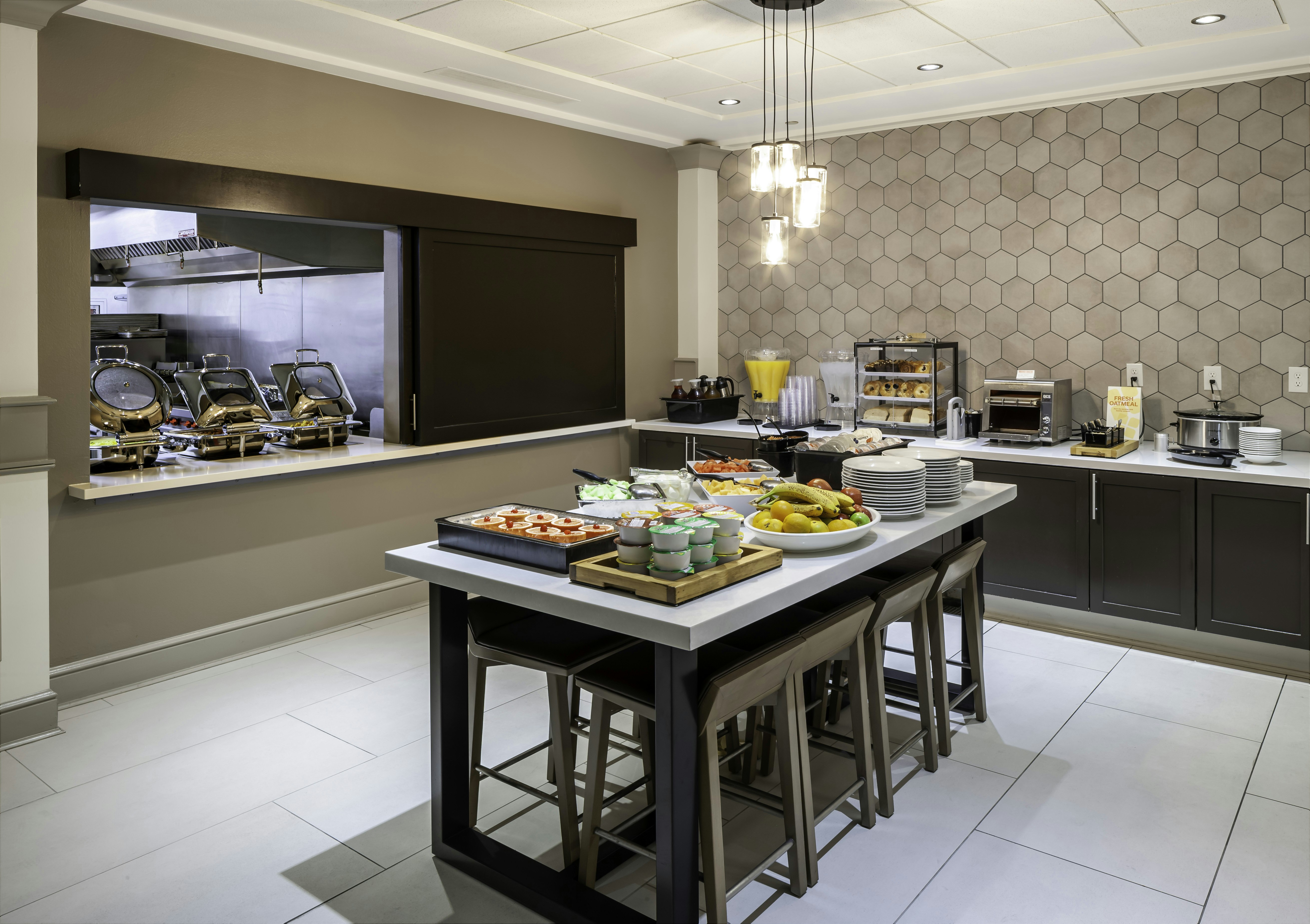 Hilton Garden Inn San Diego/Rancho Bernardo 52/78