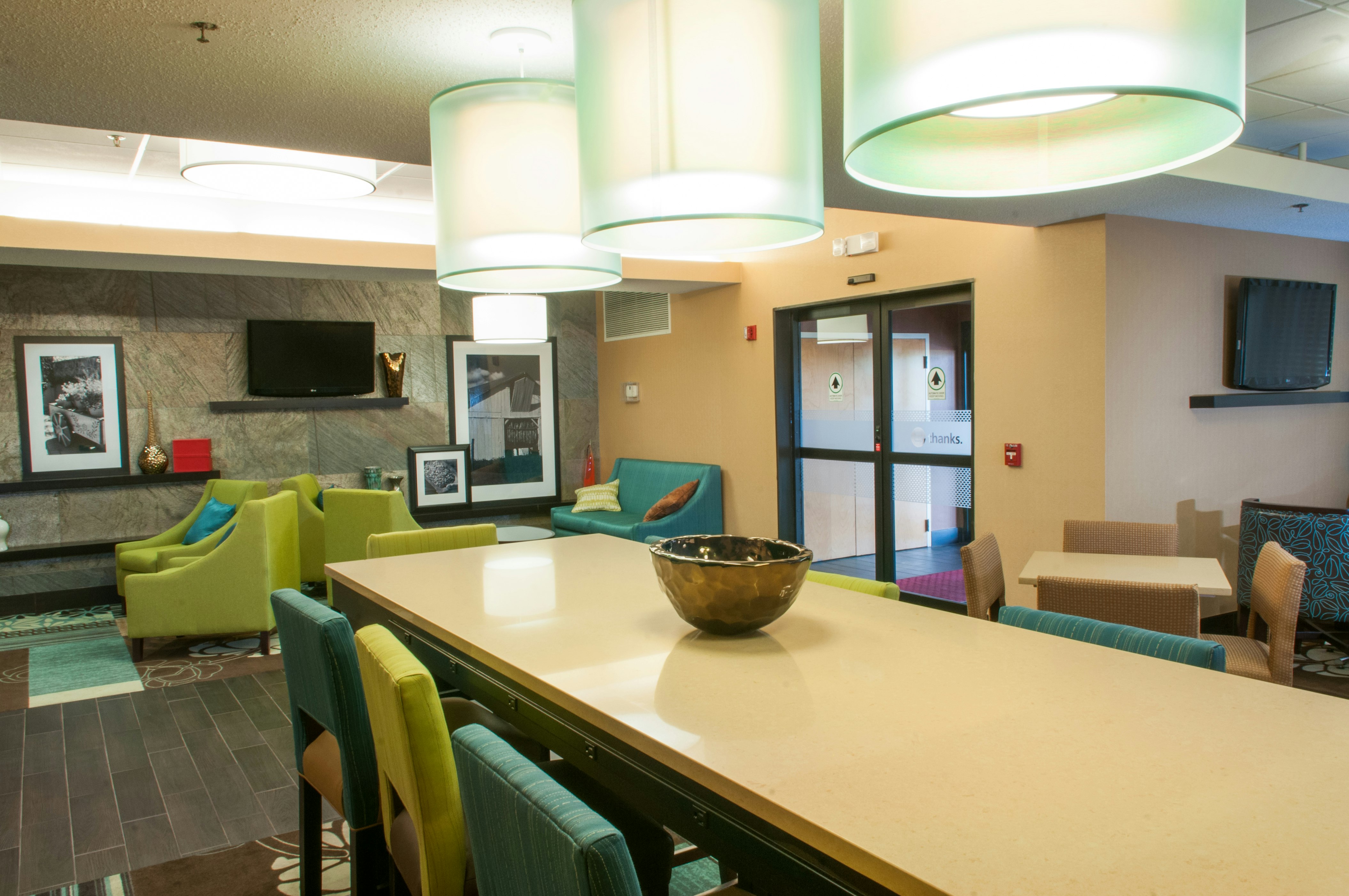 Hampton Inn Clarksville 37/60