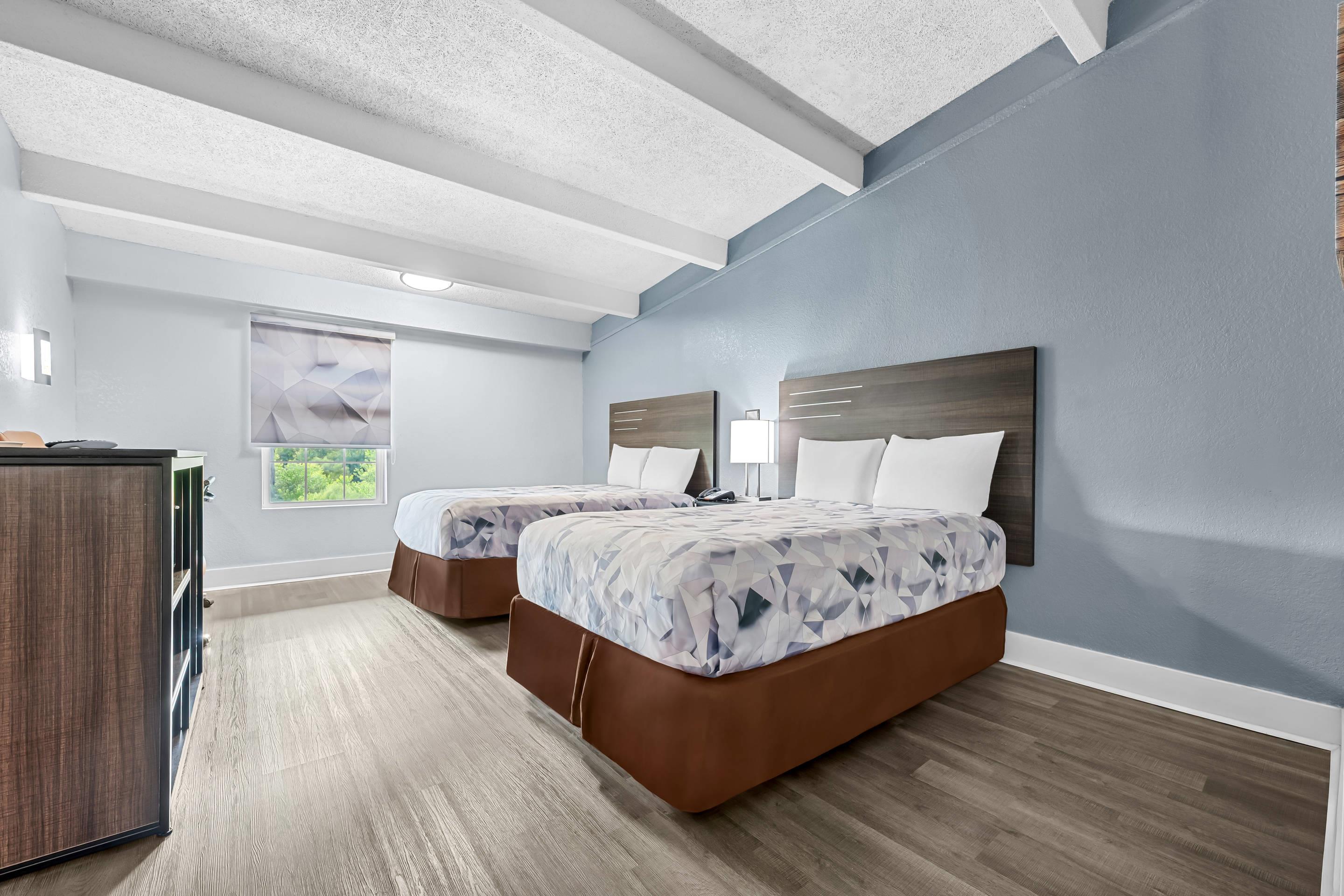 ROOM, 2 QUEEN BEDS