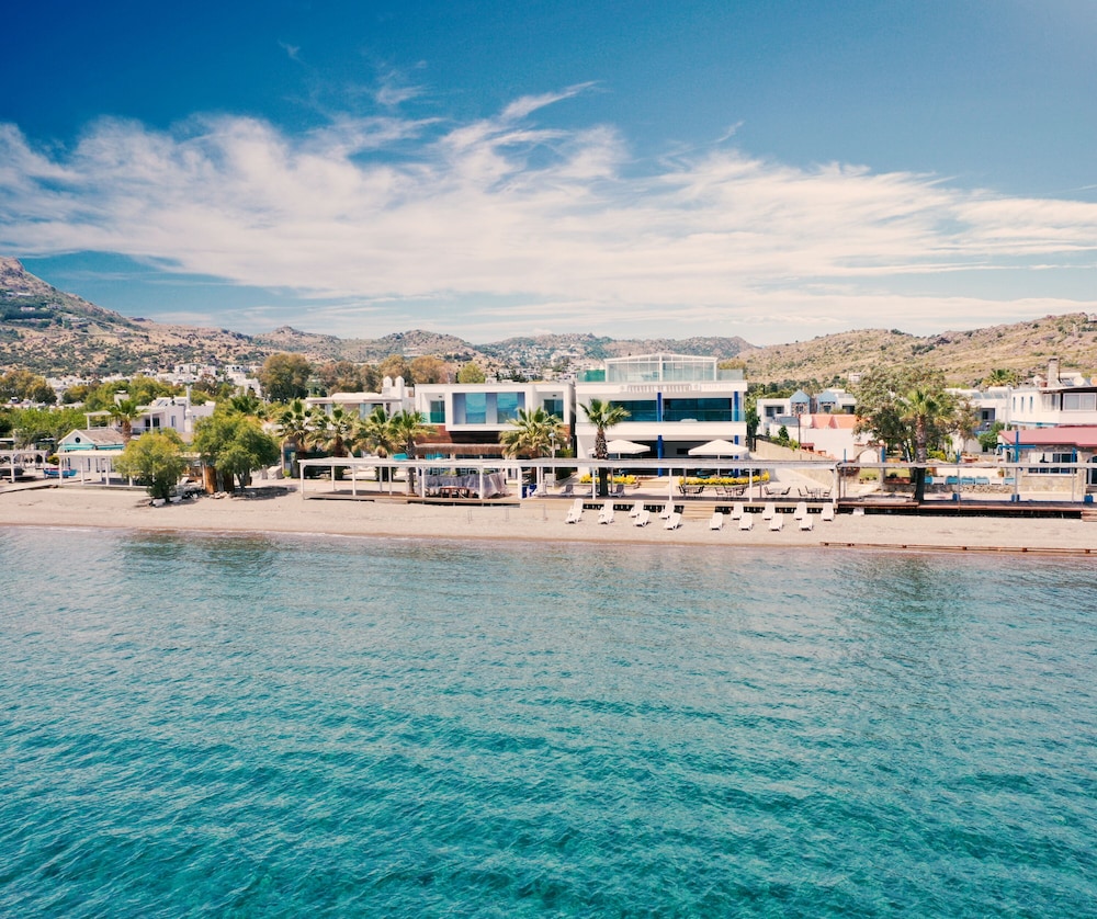 Acropol of Bodrum Beach Hotel 28/36