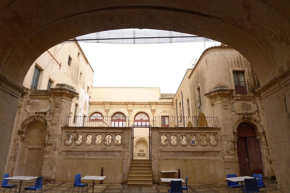Palazzo Landolina 22/26