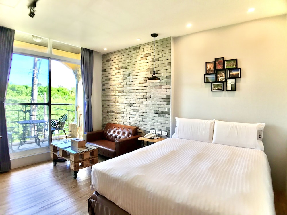 COMFORT, DOUBLE BED, BALCONY
