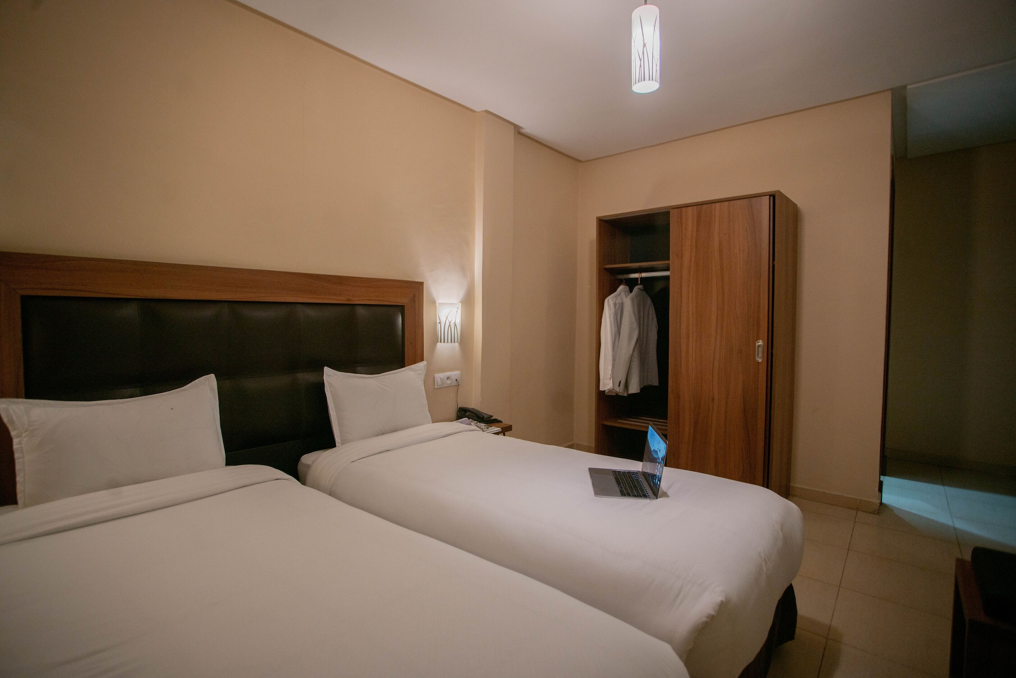 Room, Twin Beds
