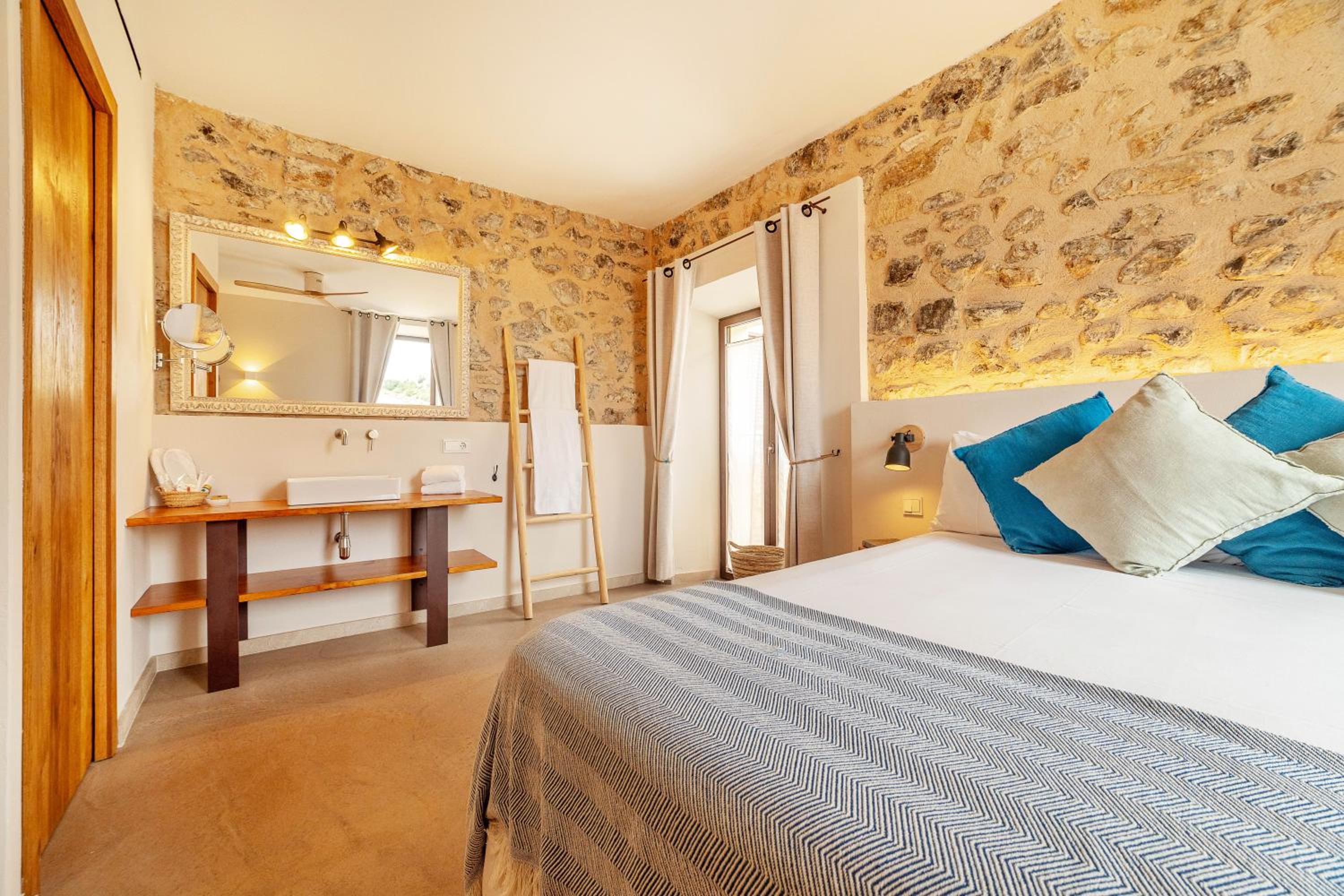 Origins Hotel Boutique 6/50