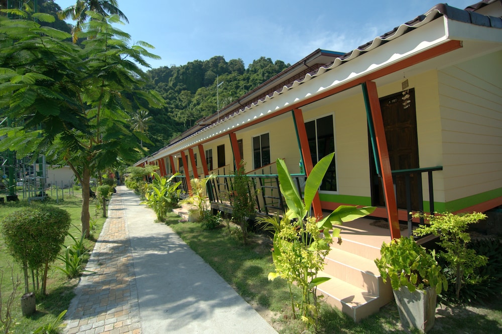 CHONGKHAO RESORT 38/48
