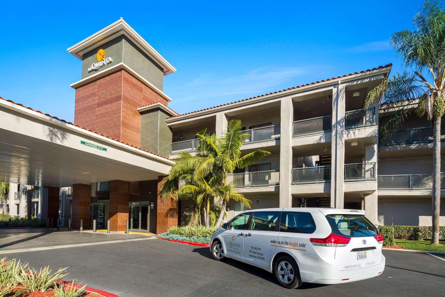 La Quinta Inn & Suites by Wyndham Orange County Airport 44/55