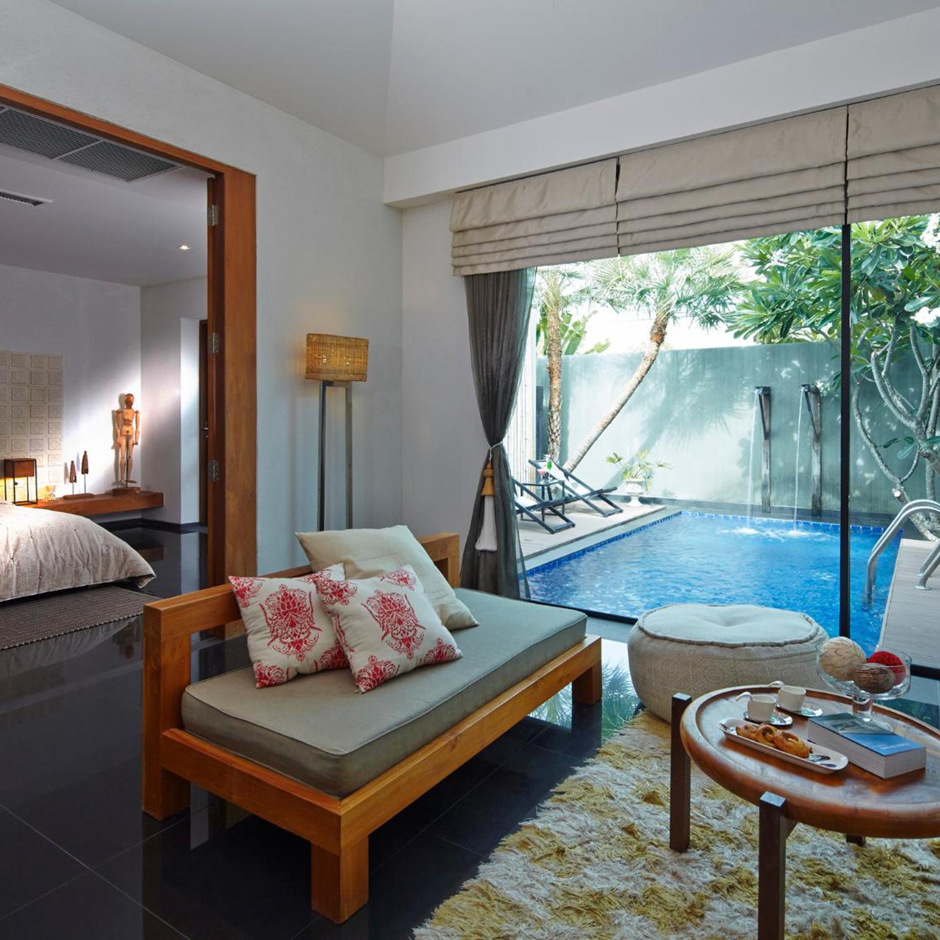 Pool, Romance, Villa
