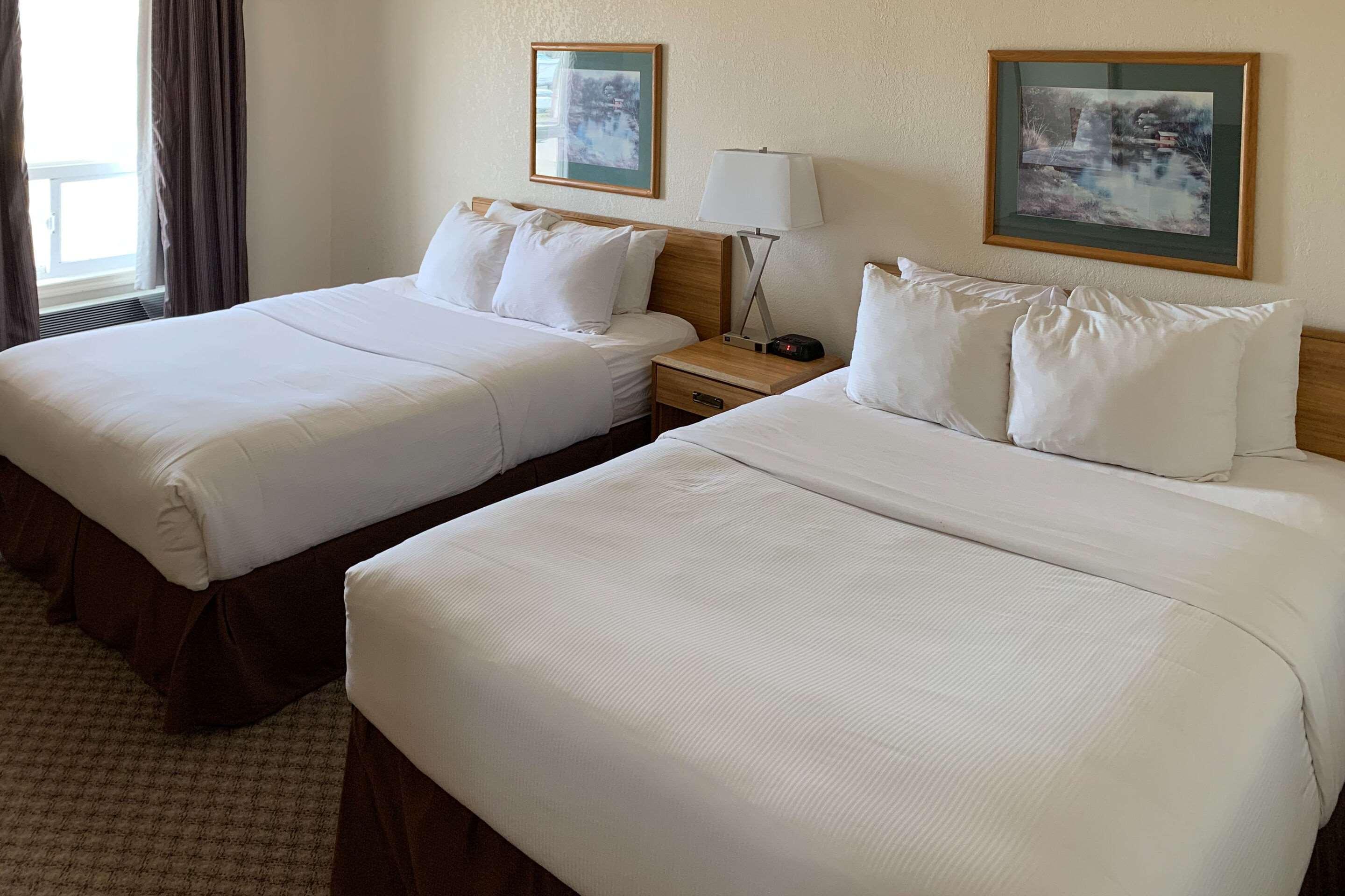 ROOM, 2 QUEEN BEDS
