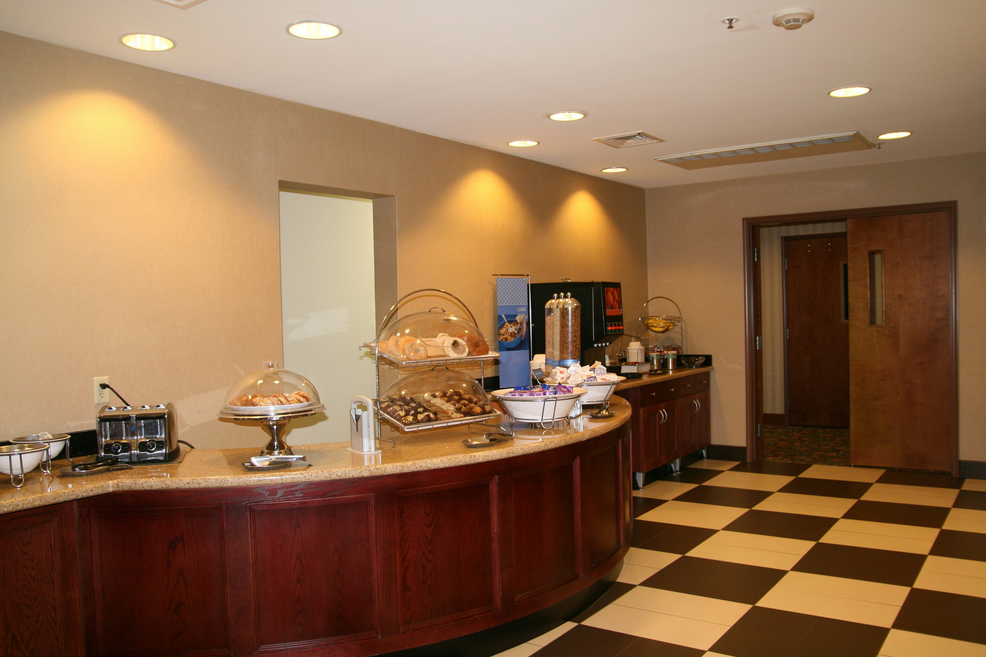 Hampton Inn Great Falls 10/44