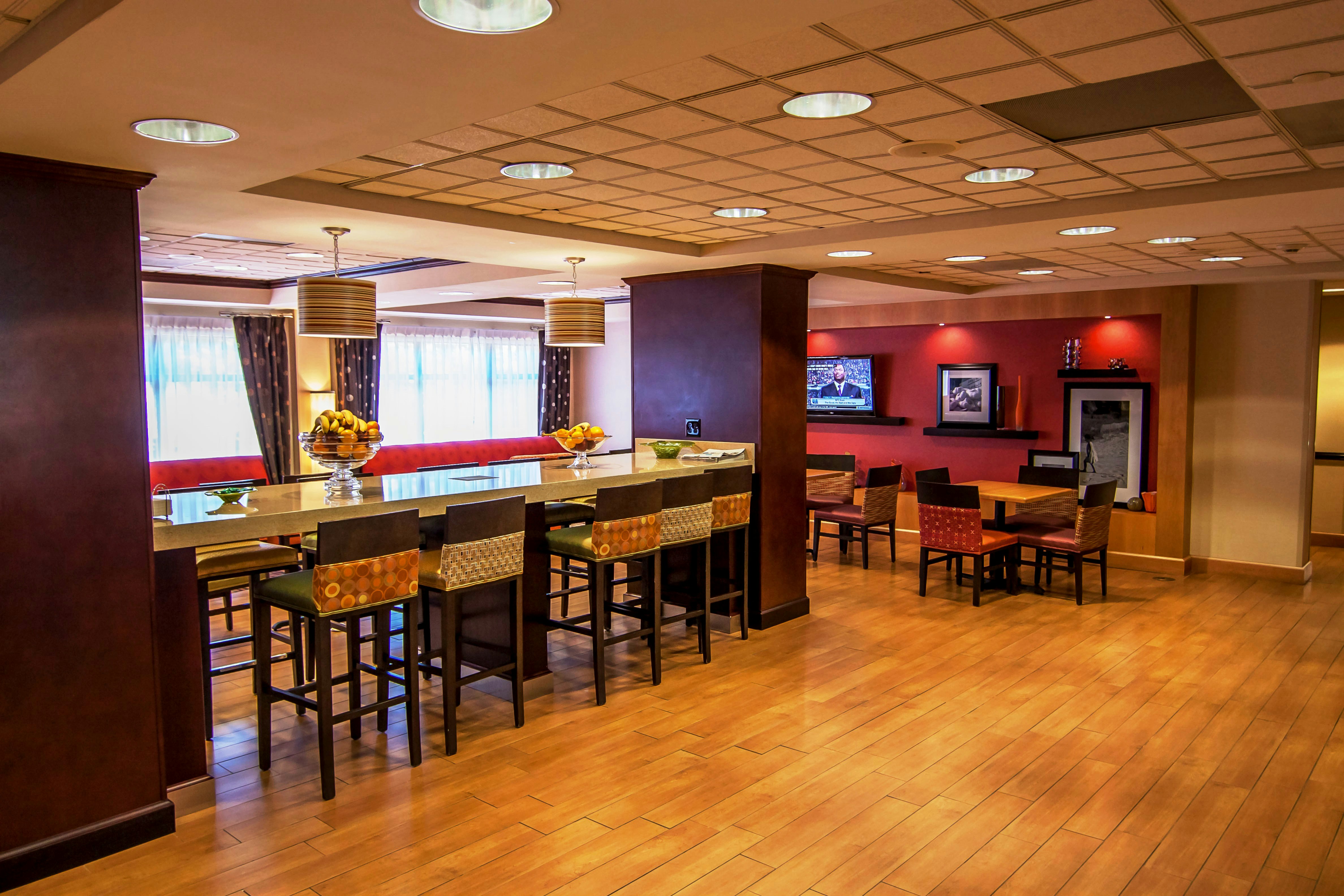 Hampton Inn Groton 38/56