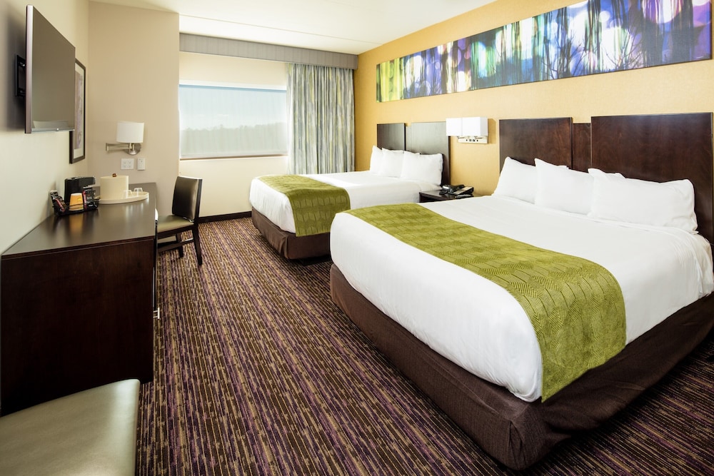 Tower, River, Luxury, 2 Queen Beds