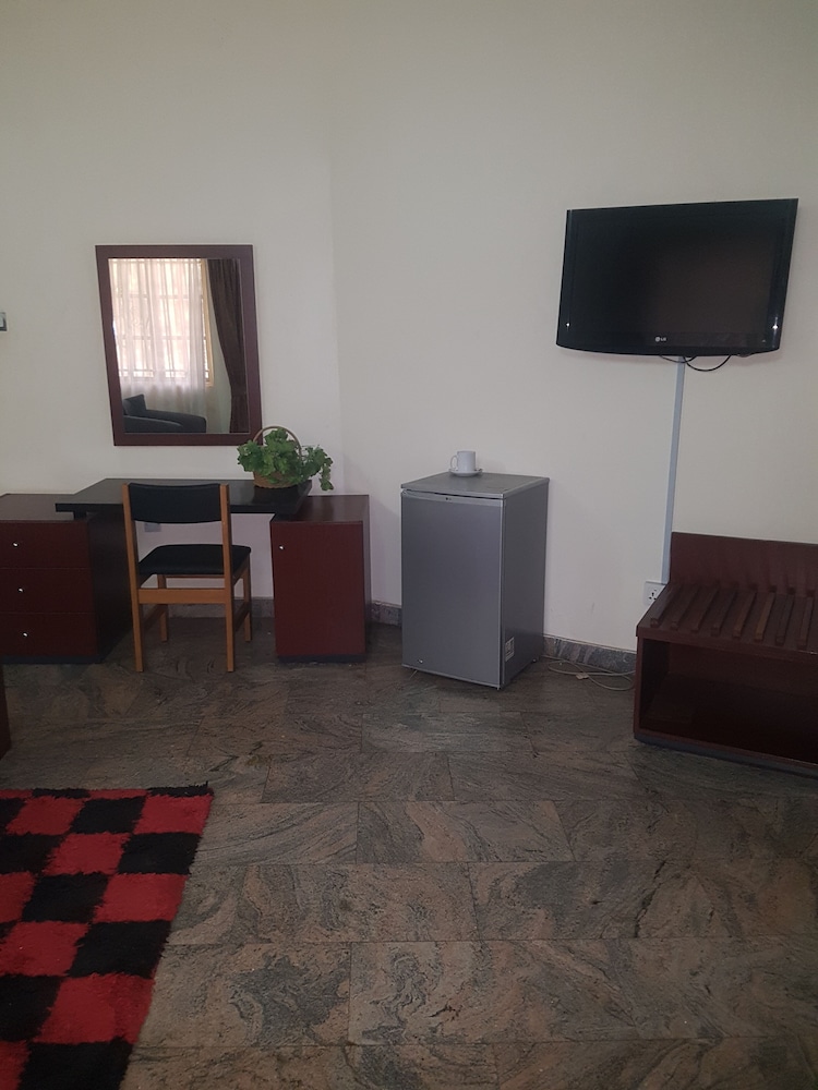 Zeina Suites Abuja 26/47