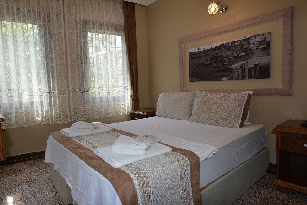 STANDARD, DOUBLE BED