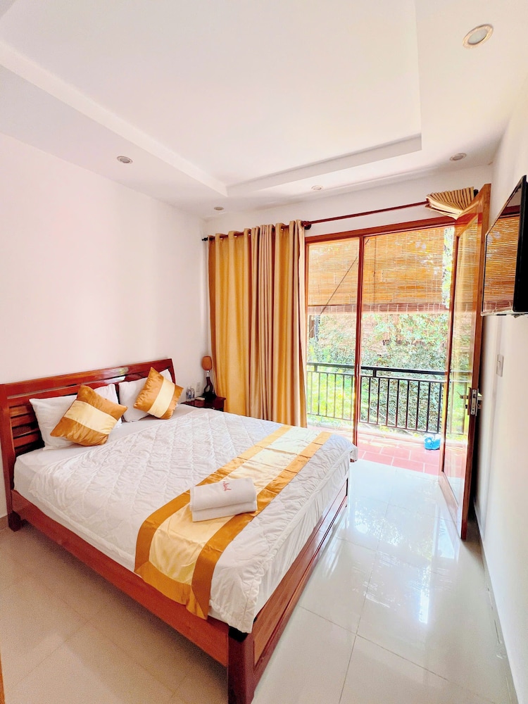 Standard, Double Bed, Garden View, Courtyard Area