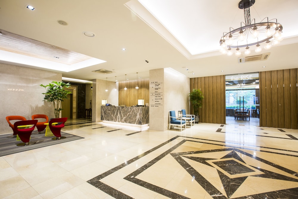 Polaris Hotel 4/51