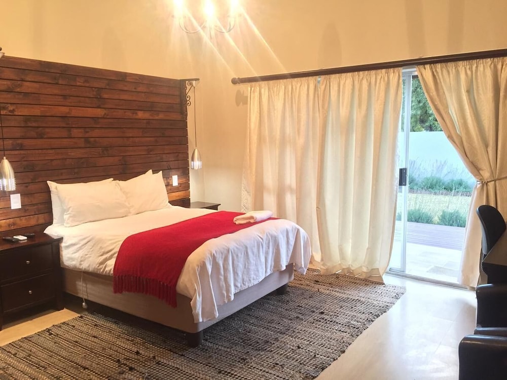 Tranquil House B&B @ 10 Berry St 5/44