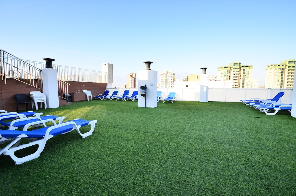 Hotel Sol Y Sombra 34/35