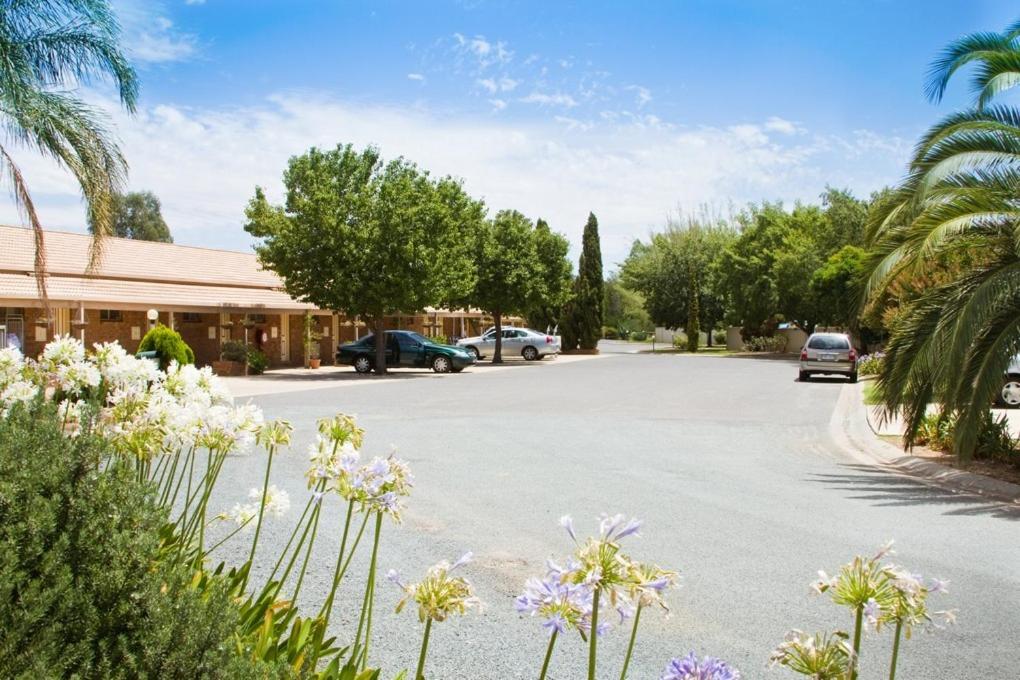 Paradise Lakes Motel 17/24