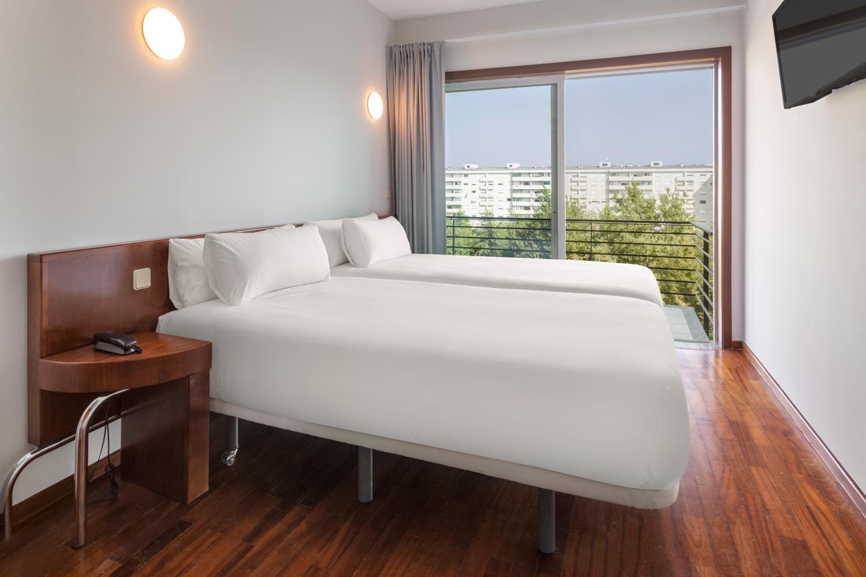 1 BEDROOM, APARTMENT