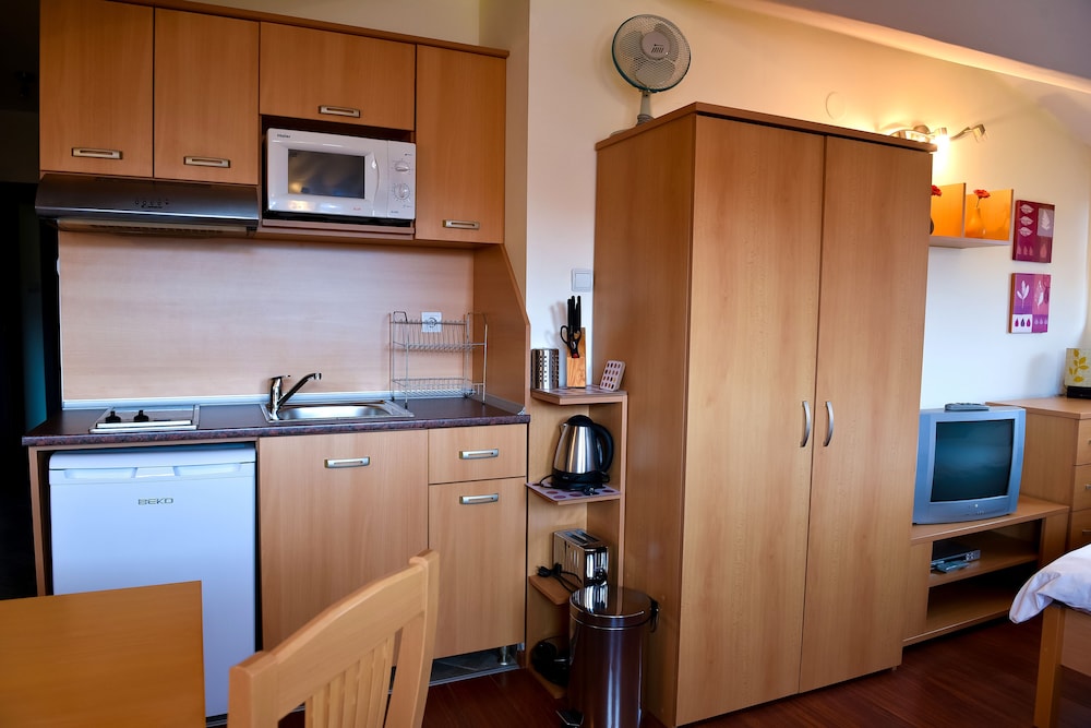 Bojur & Bojurland Apartment Complex 23/50