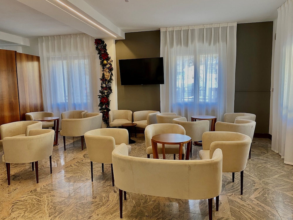 Hotel Sciatori 41/44