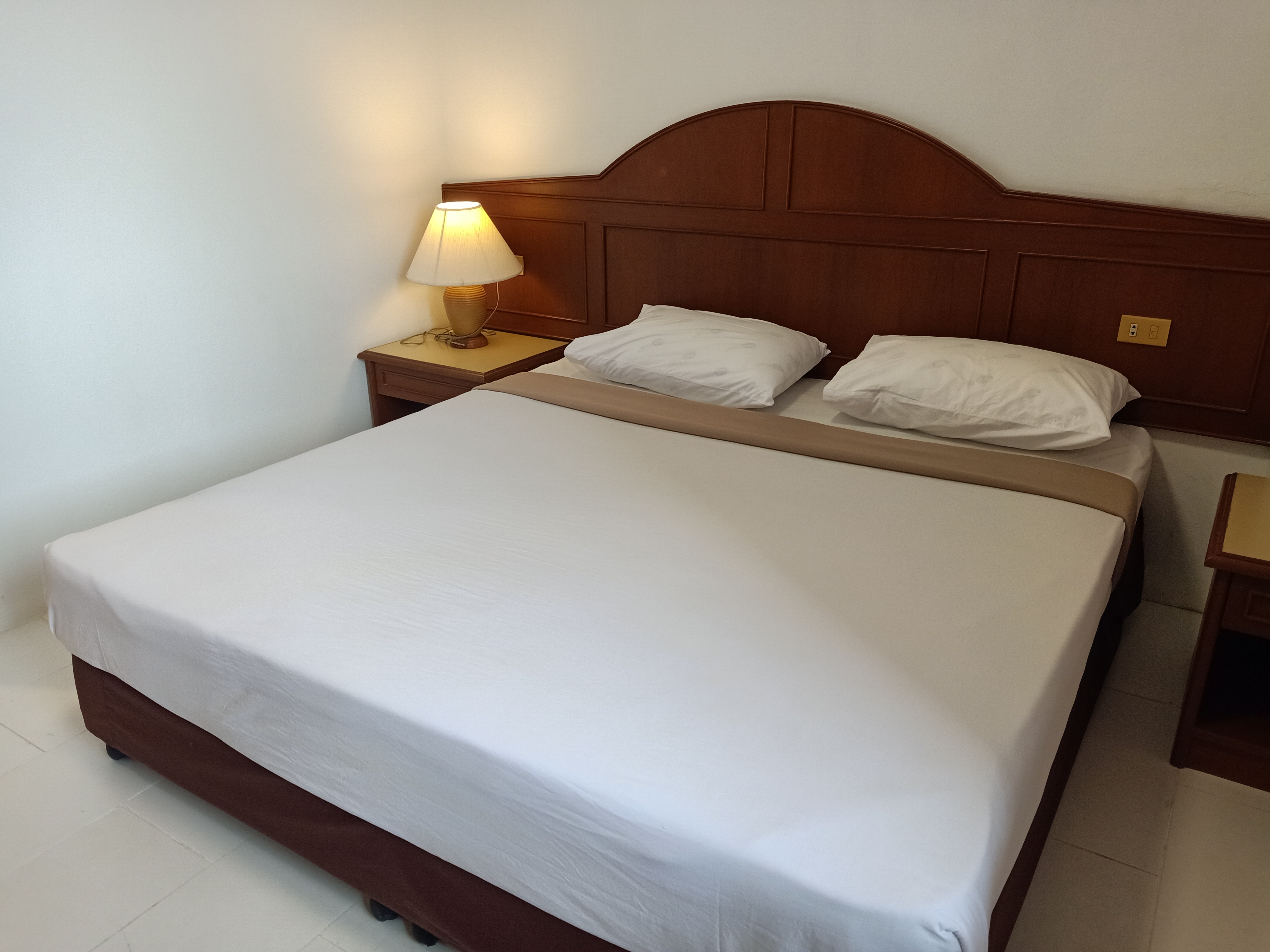 غرفة ديلوكس بسرير مزدوج، Phayao Northen Lake Hotel 2/4